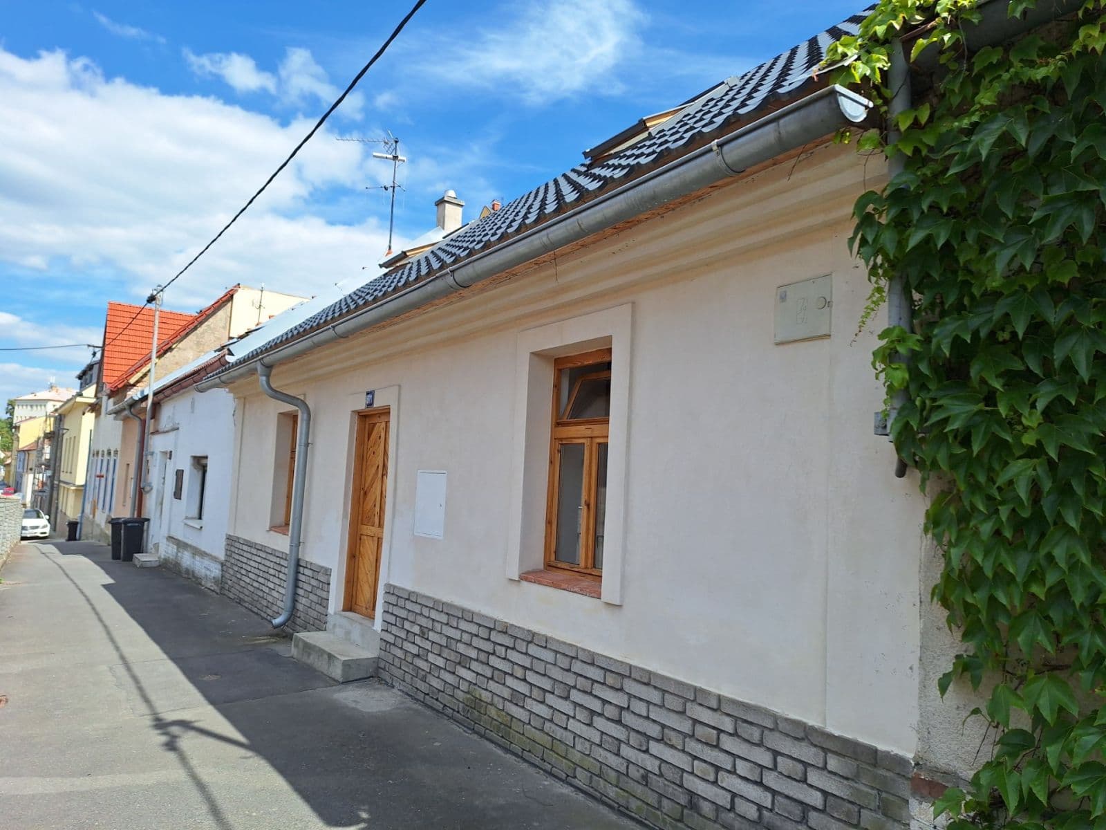 Prenájom domu 93 m², pozemok 50 m², V. Burgra, Kladno, Středočeský kraj Prenájom domu 93 m², pozemok 50 m², V. Burgra, Kladno, Středočeský kraj