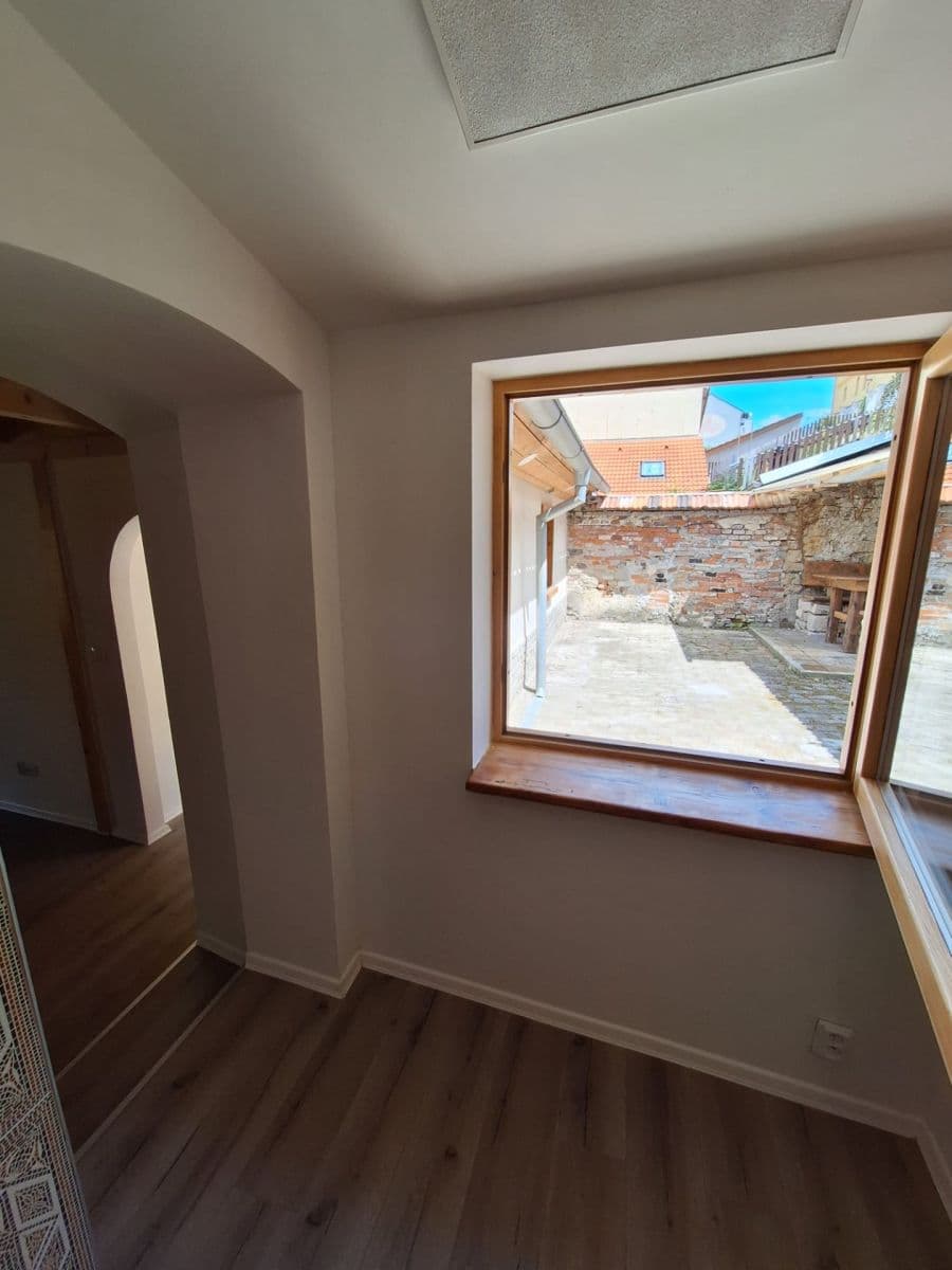 Prenájom domu 93 m², pozemok 50 m², V. Burgra, Kladno, Středočeský kraj Prenájom domu 93 m², pozemok 50 m², V. Burgra, Kladno, Středočeský kraj