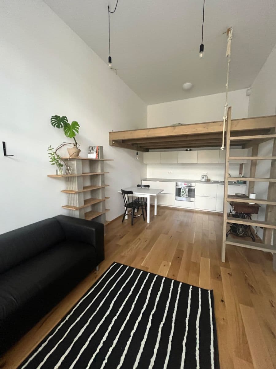 Prenájom bytu 1-izbový 39 m², Na Valentince, Praha, Praha Prenájom bytu 1-izbový 39 m², Na Valentince, Praha, Praha