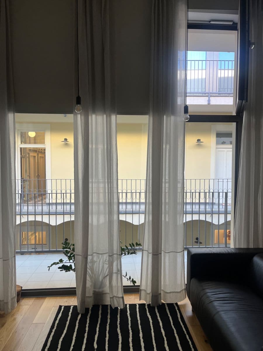 Prenájom bytu 1-izbový 39 m², Na Valentince, Praha, Praha Prenájom bytu 1-izbový 39 m², Na Valentince, Praha, Praha