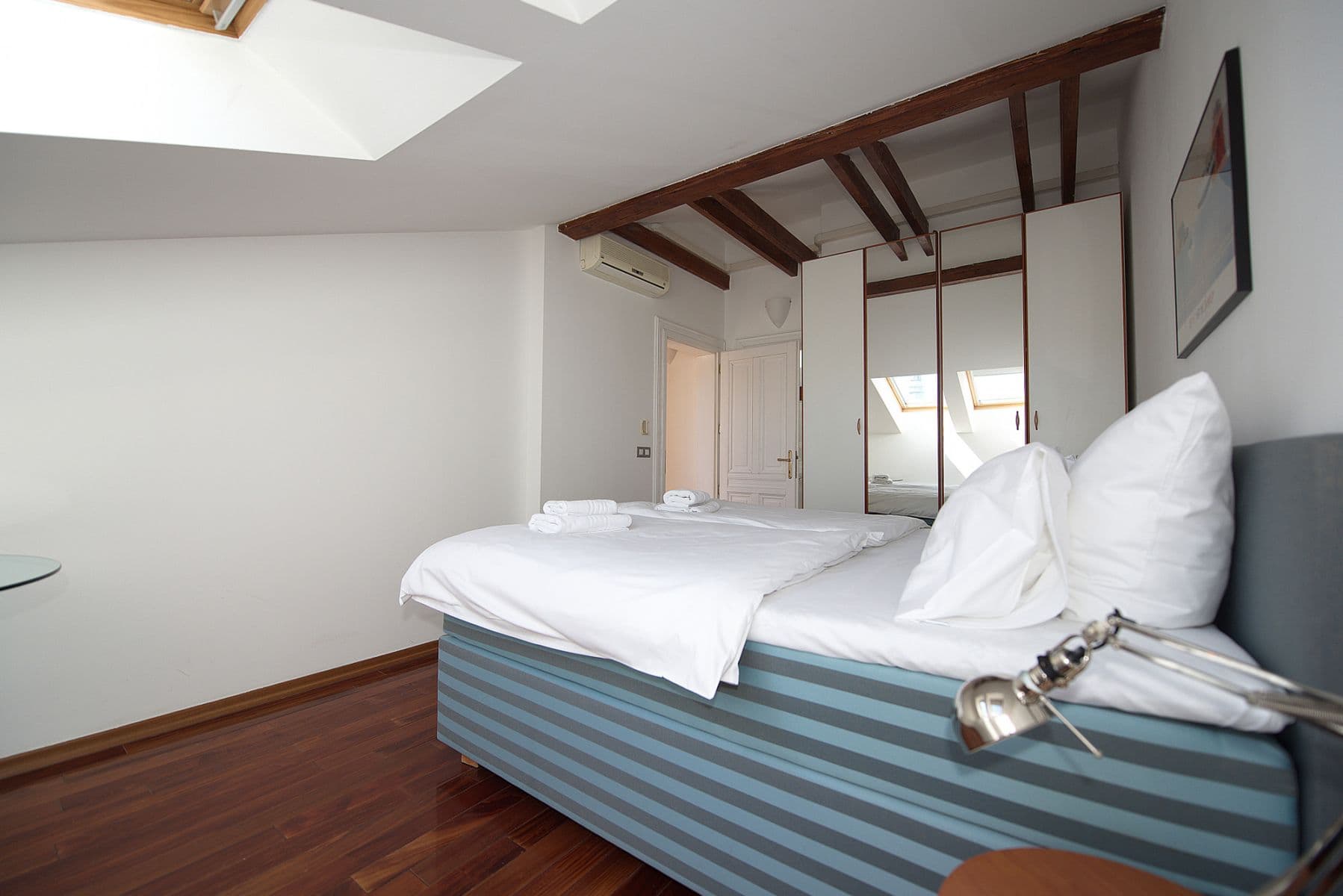 Prenájom bytu 100 m², Dušní, Praha, Praha Prenájom bytu 100 m², Dušní, Praha, Praha