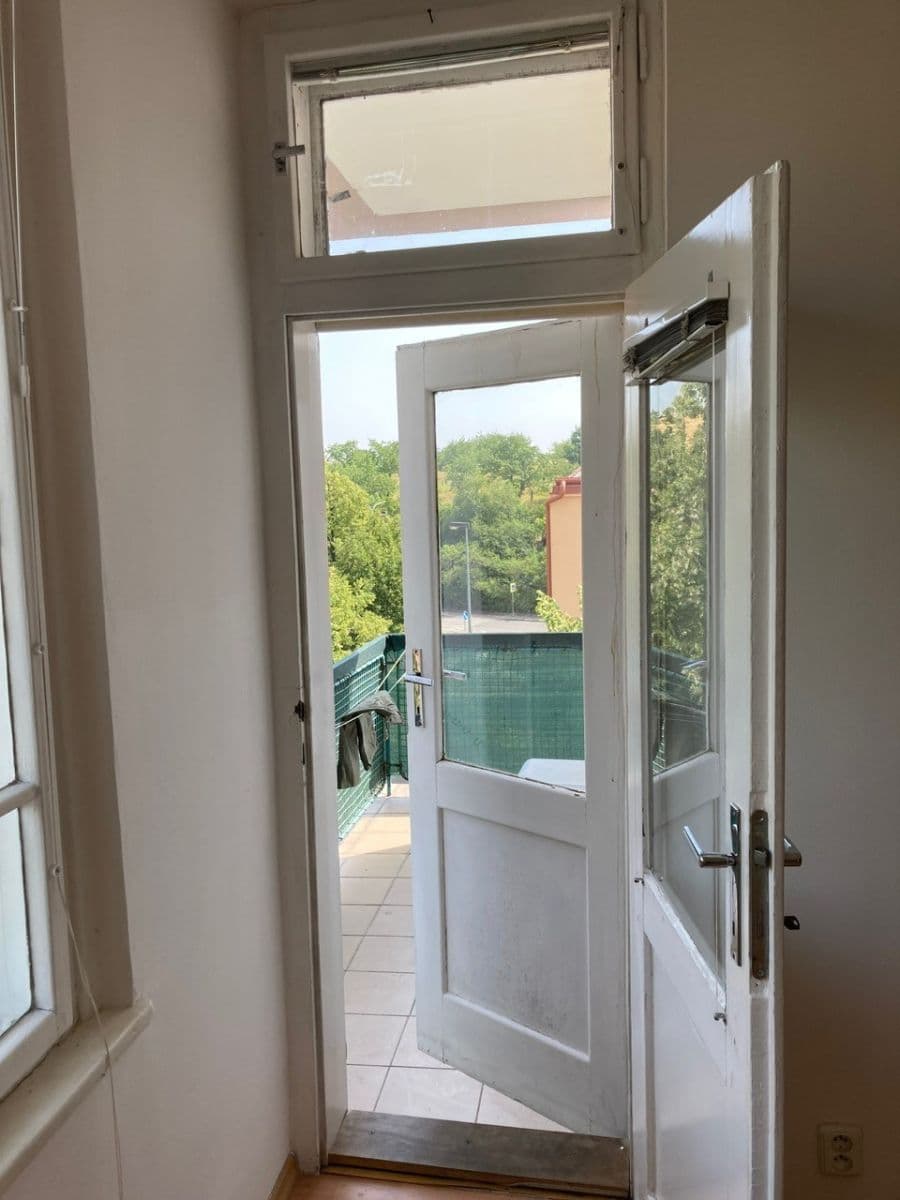 Prenájom bytu 2-izbový 56 m², U Kněžské louky, Praha, Praha Prenájom bytu 2-izbový 56 m², U Kněžské louky, Praha, Praha