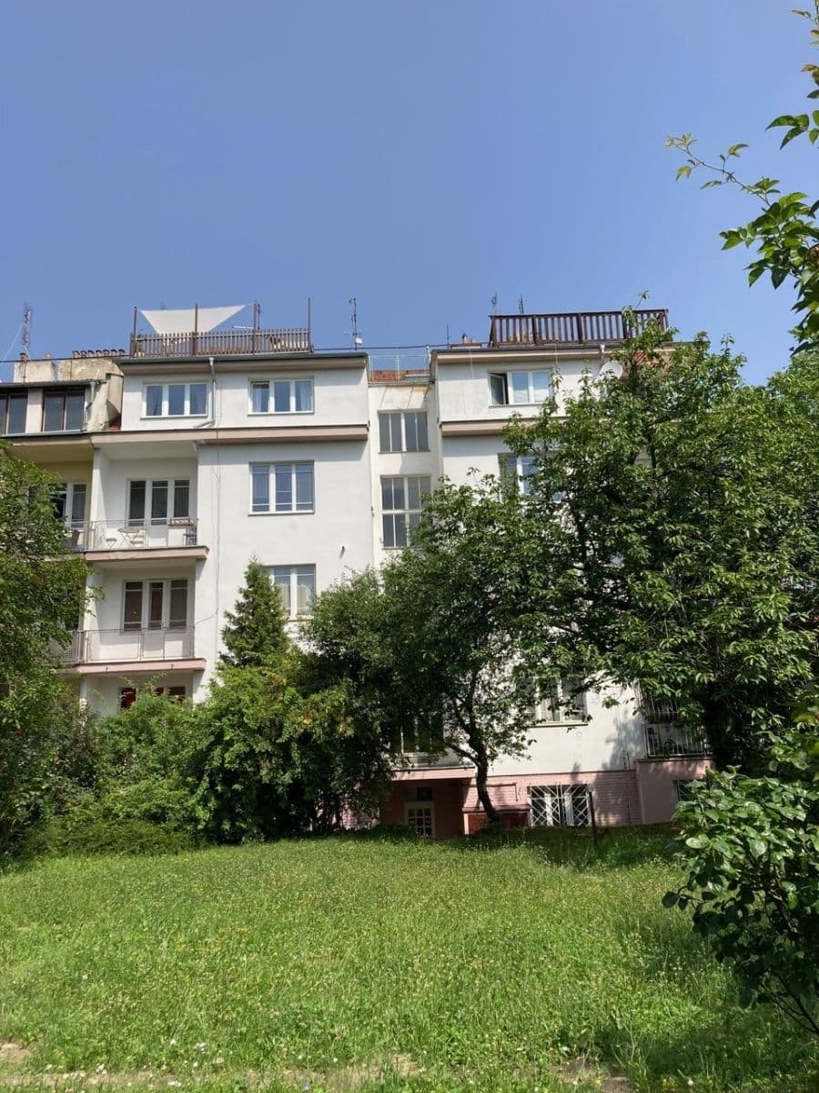 Prenájom bytu 2-izbový 56 m², U Kněžské louky, Praha, Praha Prenájom bytu 2-izbový 56 m², U Kněžské louky, Praha, Praha