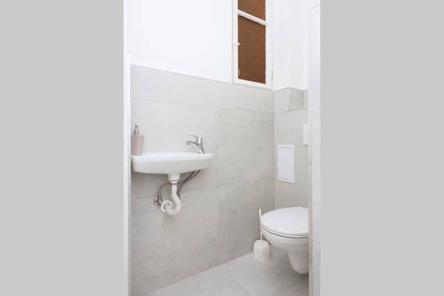 Prenájom bytu 113 m², Čáslavská, Praha, Praha Prenájom bytu 113 m², Čáslavská, Praha, Praha