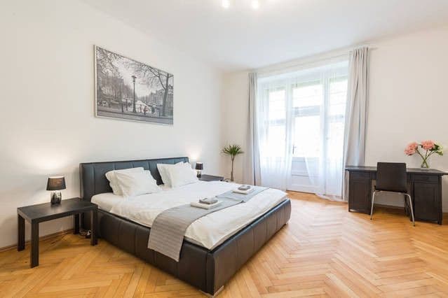 Prenájom bytu 113 m², Čáslavská, Praha, Praha Prenájom bytu 113 m², Čáslavská, Praha, Praha