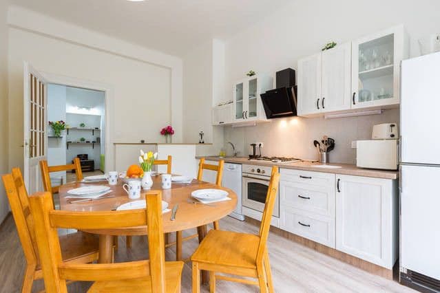 Prenájom bytu 113 m², Čáslavská, Praha, Praha Prenájom bytu 113 m², Čáslavská, Praha, Praha