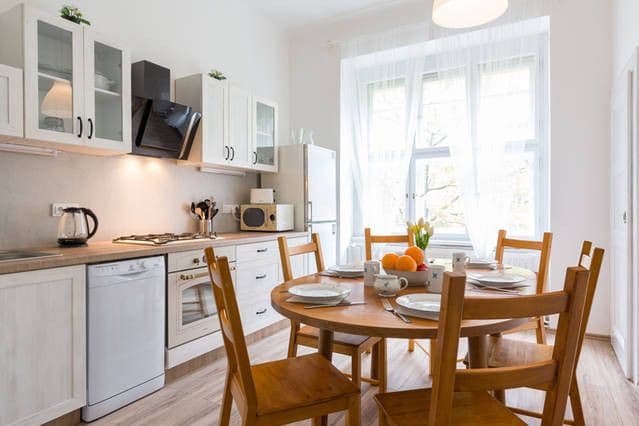 Prenájom bytu 113 m², Čáslavská, Praha, Praha Prenájom bytu 113 m², Čáslavská, Praha, Praha