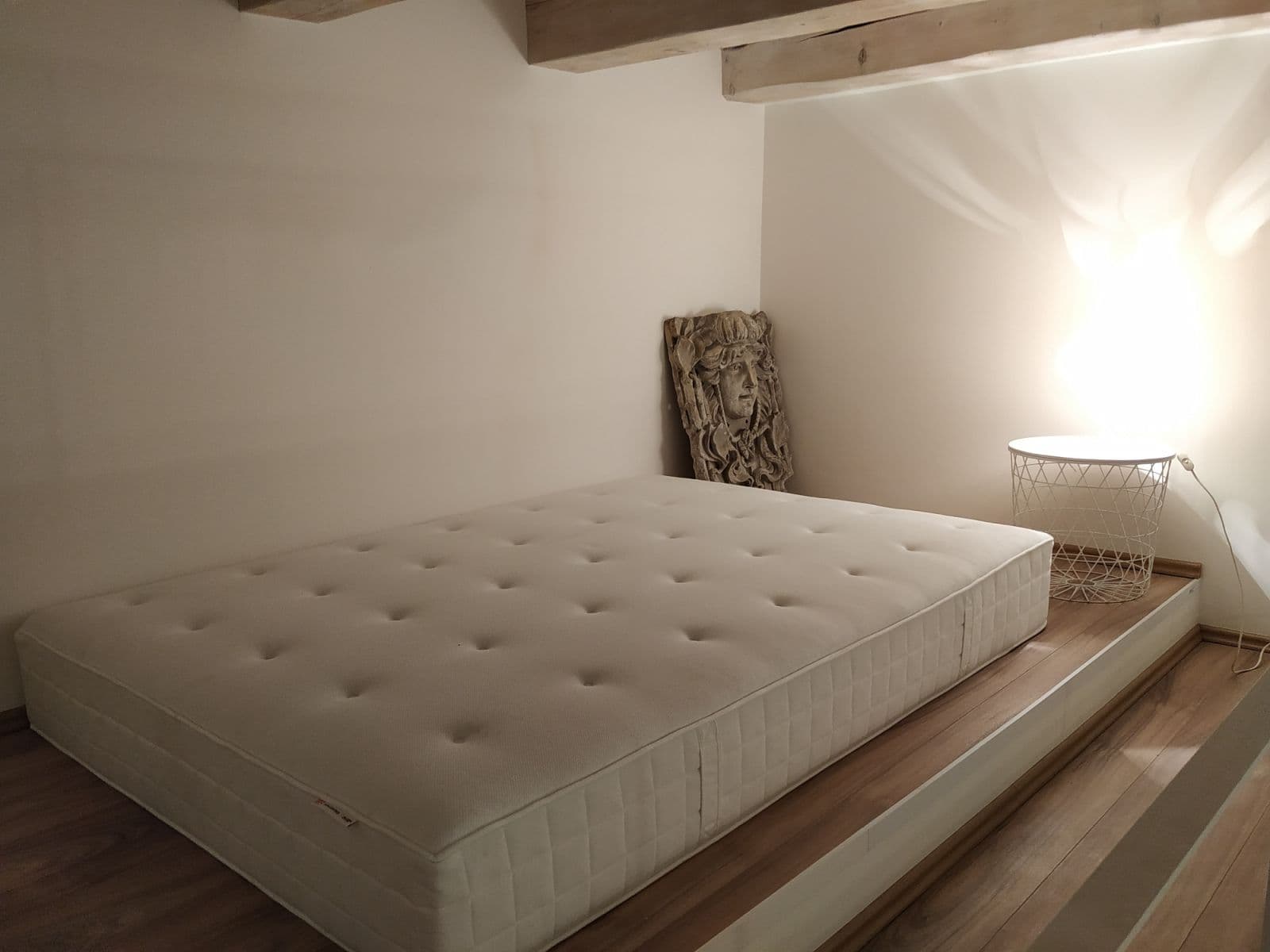 Prenájom bytu 37 m², Prvního pluku, Praha, Praha Prenájom bytu 37 m², Prvního pluku, Praha, Praha