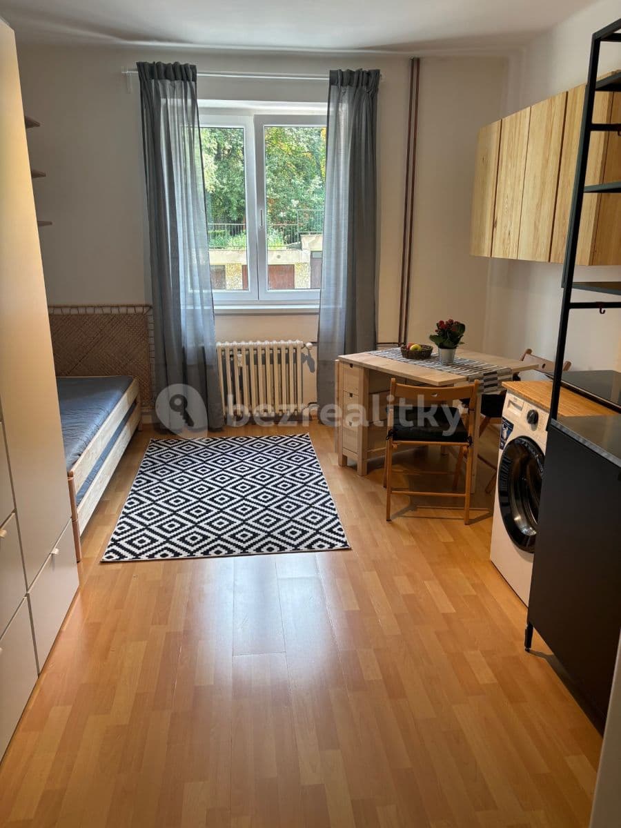 Prenájom bytu 1-izbový 22 m², Františkovská, Liberec, Liberecký kraj Prenájom bytu 1-izbový 22 m², Františkovská, Liberec, Liberecký kraj