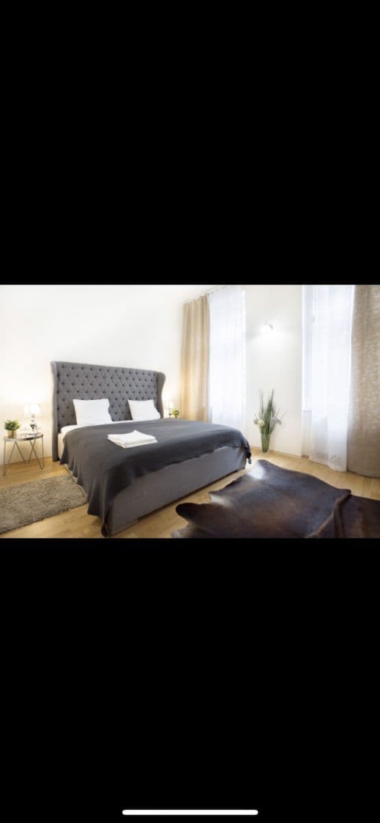 Prenájom bytu 55 m², Rumunská, Praha, Praha Prenájom bytu 55 m², Rumunská, Praha, Praha