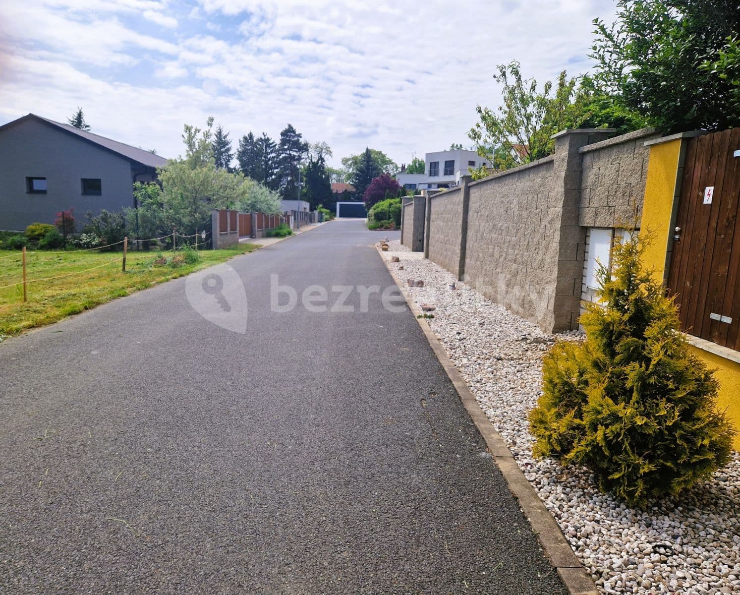 Predaj pozemku 1.034 m², Pod Kapličkou, Předboj, Středočeský kraj Predaj pozemku 1.034 m², Pod Kapličkou, Předboj, Středočeský kraj