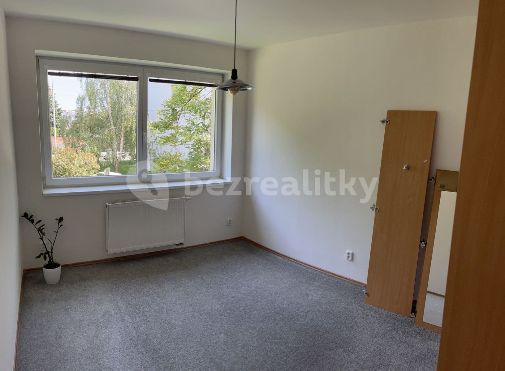 Prenájom bytu 2-izbový 63 m², Měšická, Praha, Praha Prenájom bytu 2-izbový 63 m², Měšická, Praha, Praha