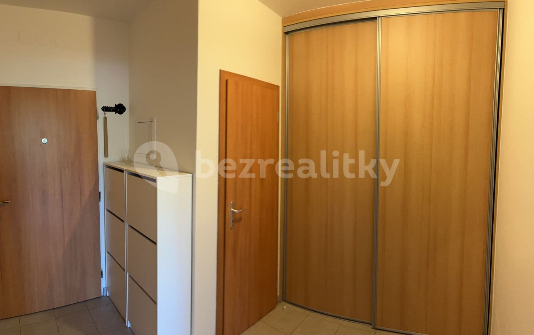 Prenájom bytu 2-izbový 63 m², Měšická, Praha, Praha Prenájom bytu 2-izbový 63 m², Měšická, Praha, Praha