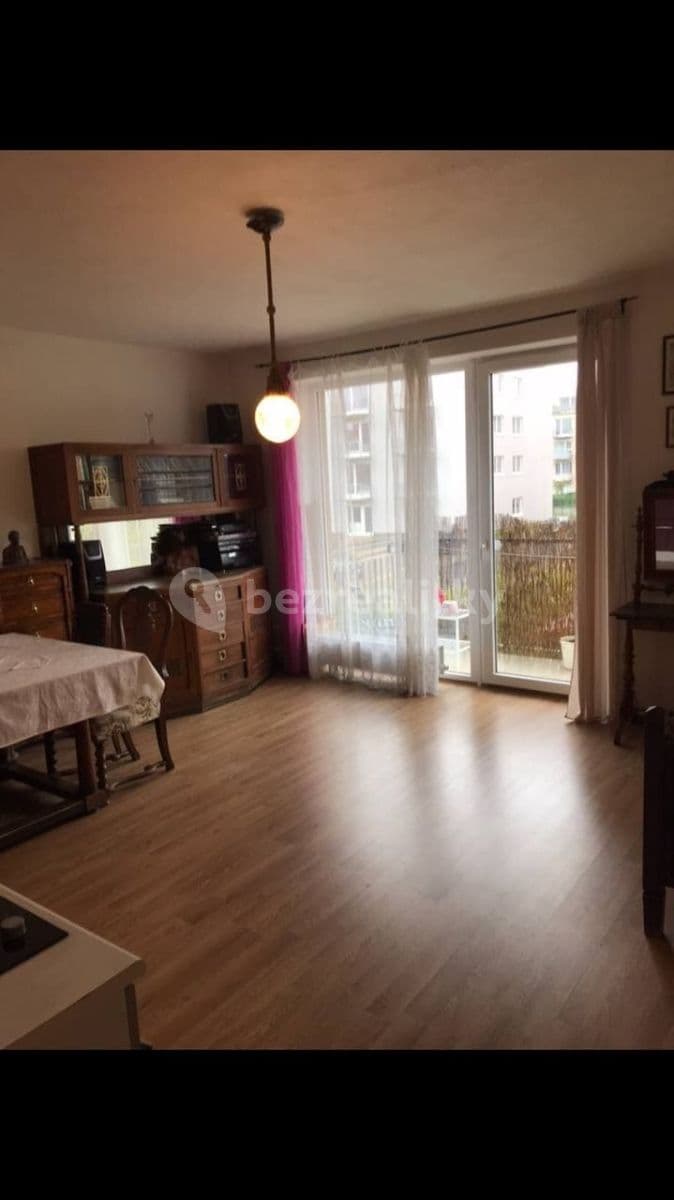 Prenájom bytu 1-izbový 32 m², Žitná, Hostivice, Středočeský kraj Prenájom bytu 1-izbový 32 m², Žitná, Hostivice, Středočeský kraj