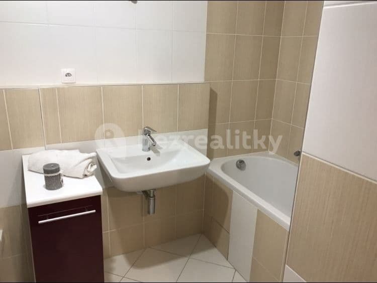 Prenájom bytu 1-izbový 32 m², Žitná, Hostivice, Středočeský kraj Prenájom bytu 1-izbový 32 m², Žitná, Hostivice, Středočeský kraj