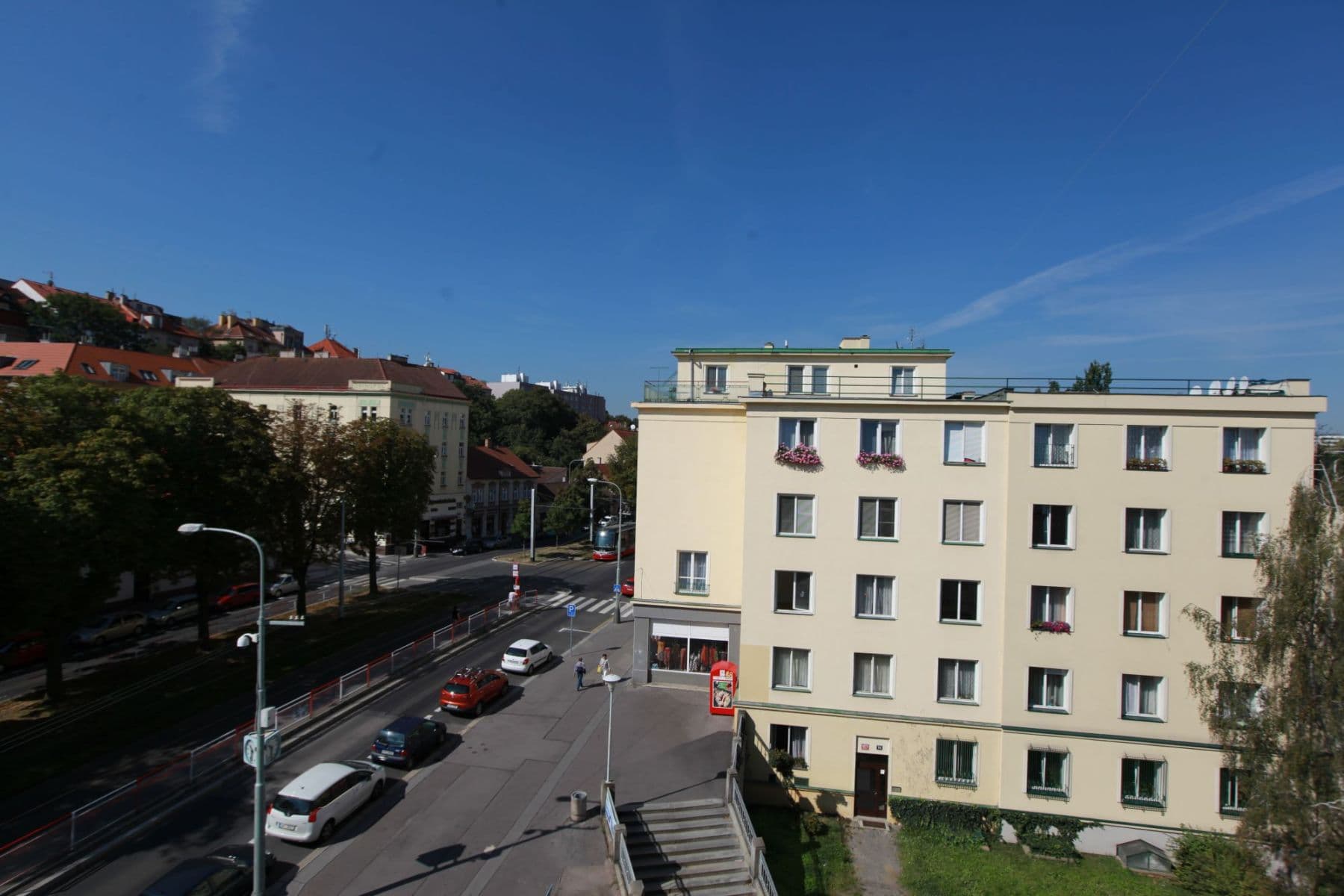 Prenájom bytu 120 m², Bělohorská, Praha, Praha Prenájom bytu 120 m², Bělohorská, Praha, Praha