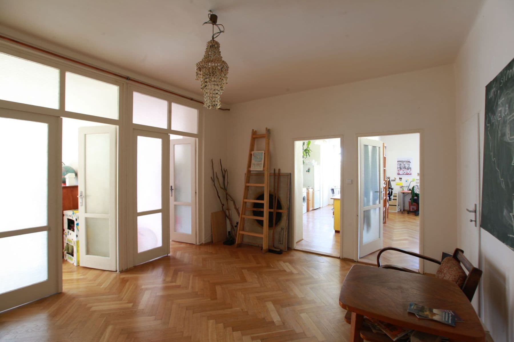 Prenájom bytu 120 m², Bělohorská, Praha, Praha Prenájom bytu 120 m², Bělohorská, Praha, Praha