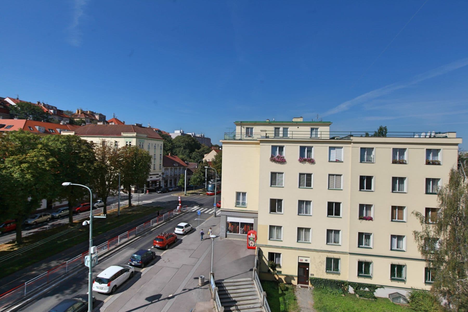 Prenájom bytu 120 m², Bělohorská, Praha, Praha Prenájom bytu 120 m², Bělohorská, Praha, Praha