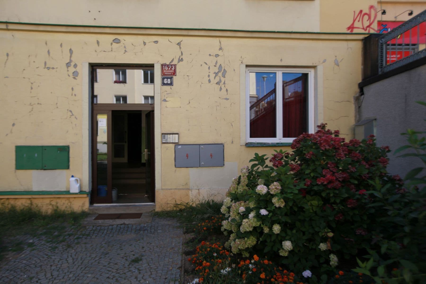 Prenájom bytu 120 m², Bělohorská, Praha, Praha Prenájom bytu 120 m², Bělohorská, Praha, Praha