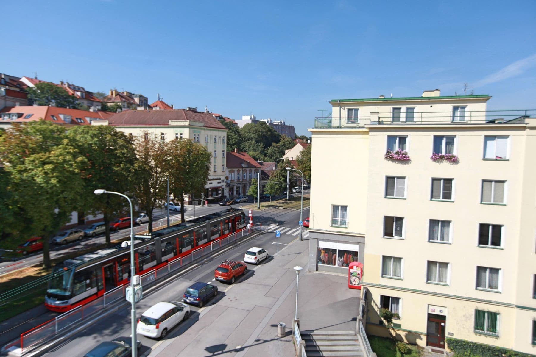 Prenájom bytu 120 m², Bělohorská, Praha, Praha Prenájom bytu 120 m², Bělohorská, Praha, Praha