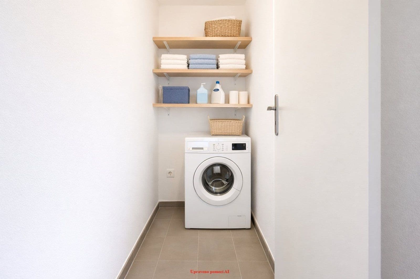 Prenájom bytu 2-izbový 56 m², Cihelní, Karviná, Moravskoslezský kraj Prenájom bytu 2-izbový 56 m², Cihelní, Karviná, Moravskoslezský kraj