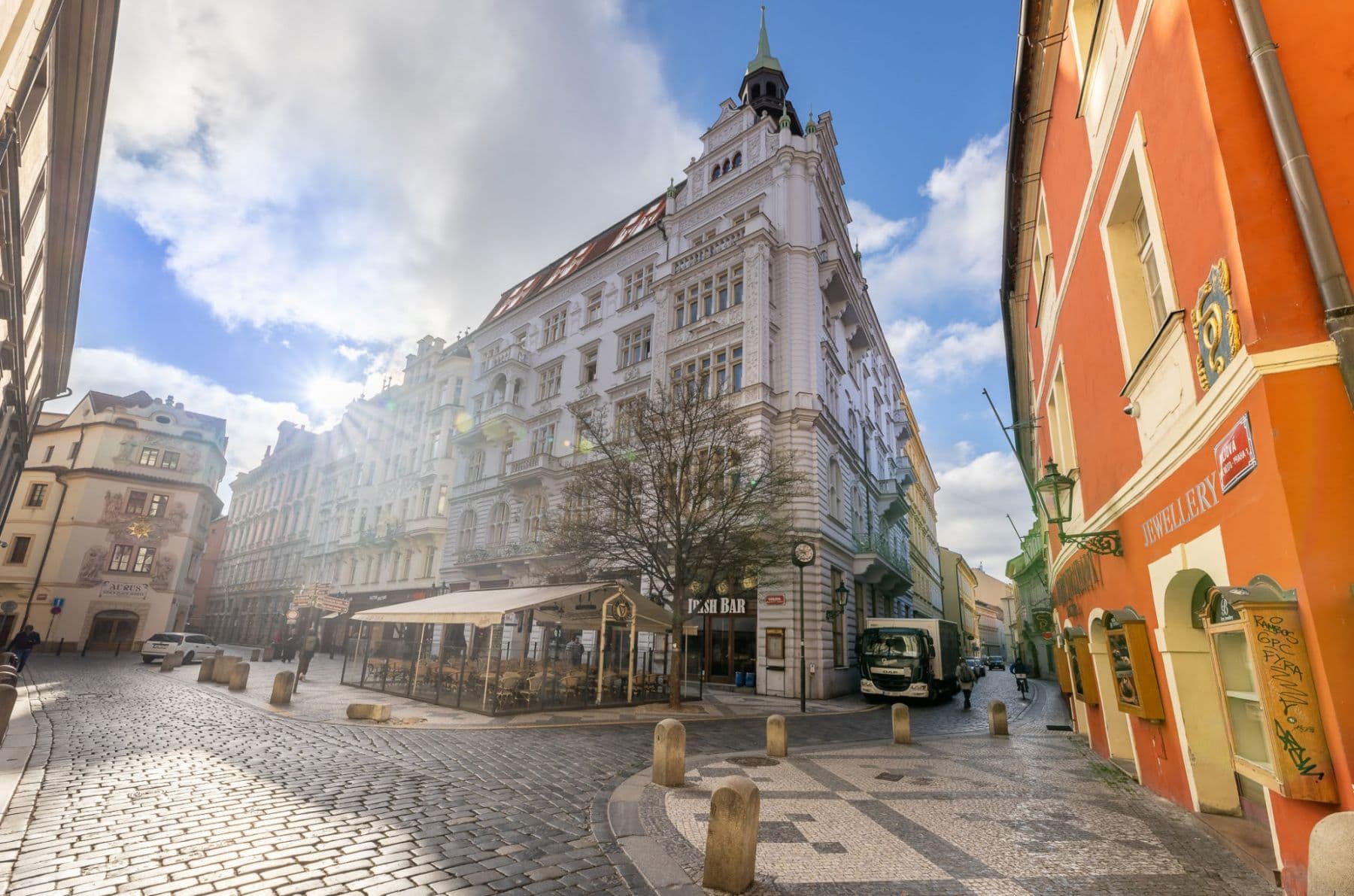 Prenájom bytu 75 m², Karlova, Praha, Praha Prenájom bytu 75 m², Karlova, Praha, Praha