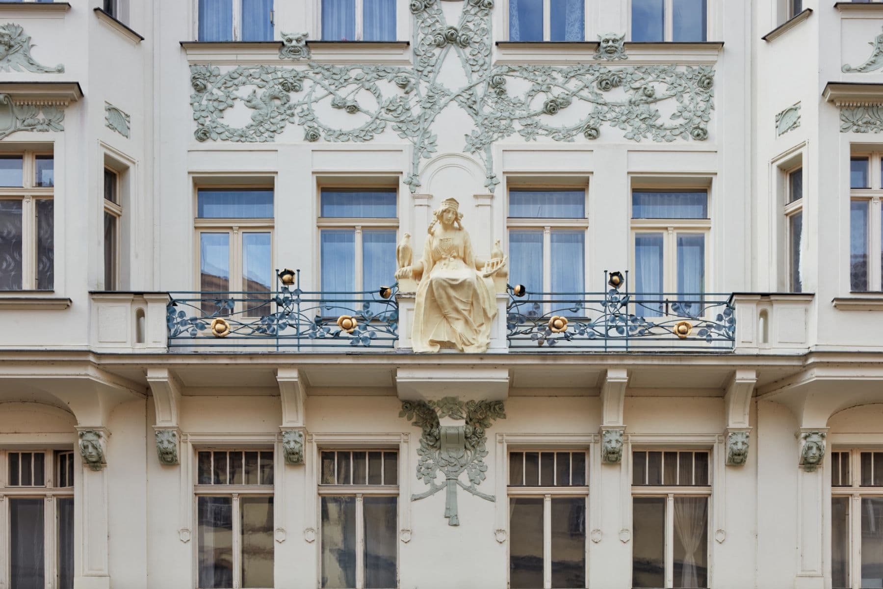 Prenájom bytu 75 m², Karlova, Praha, Praha Prenájom bytu 75 m², Karlova, Praha, Praha