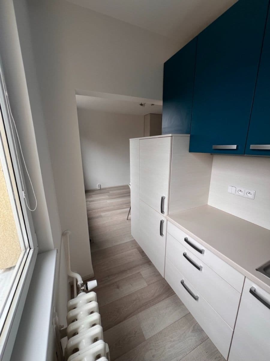 Prenájom bytu 1-izbový 32 m², Pejevové, Praha, Praha Prenájom bytu 1-izbový 32 m², Pejevové, Praha, Praha