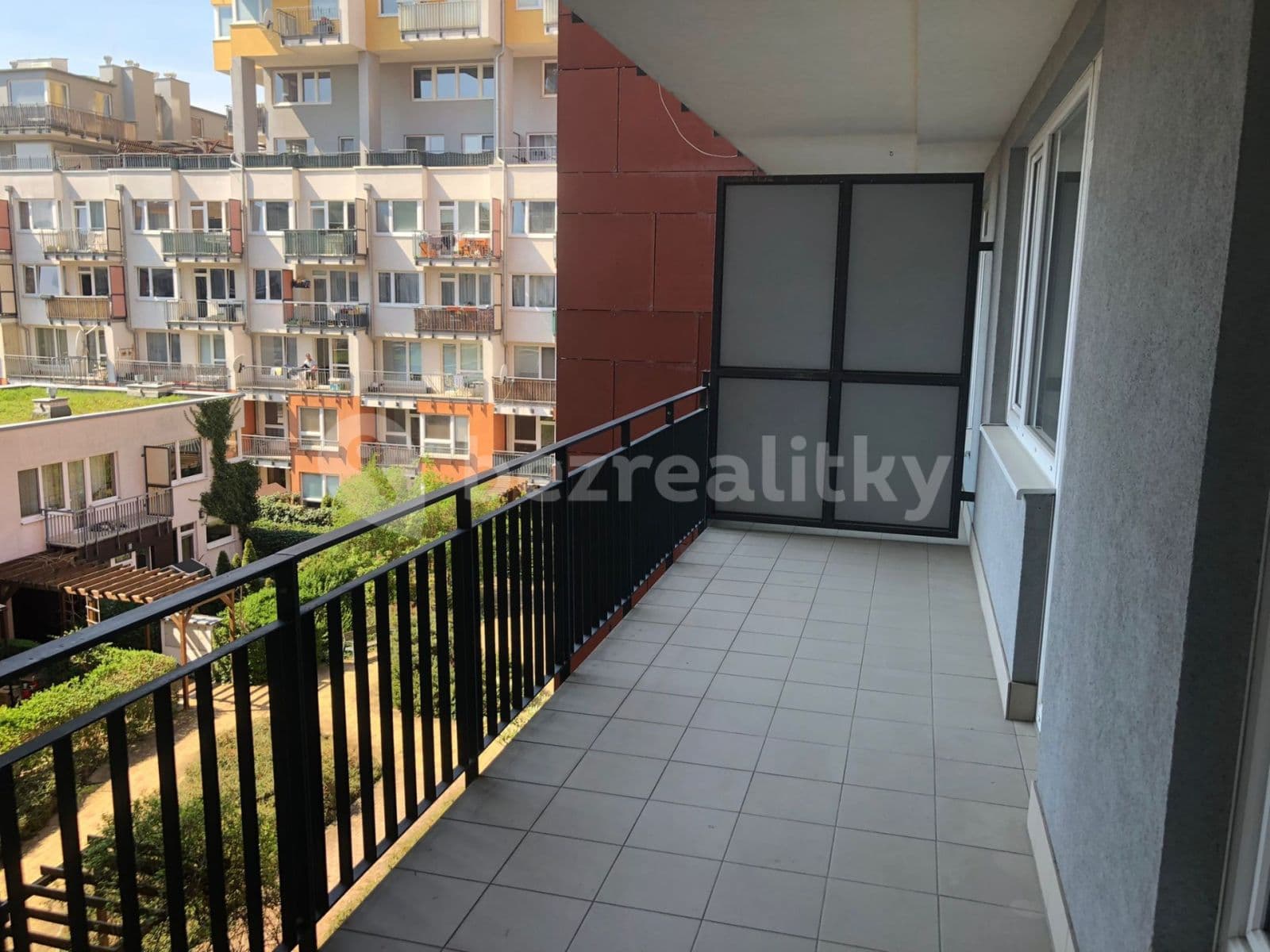 Prenájom bytu 3-izbový 76 m², Pod Harfou, Praha, Praha Prenájom bytu 3-izbový 76 m², Pod Harfou, Praha, Praha