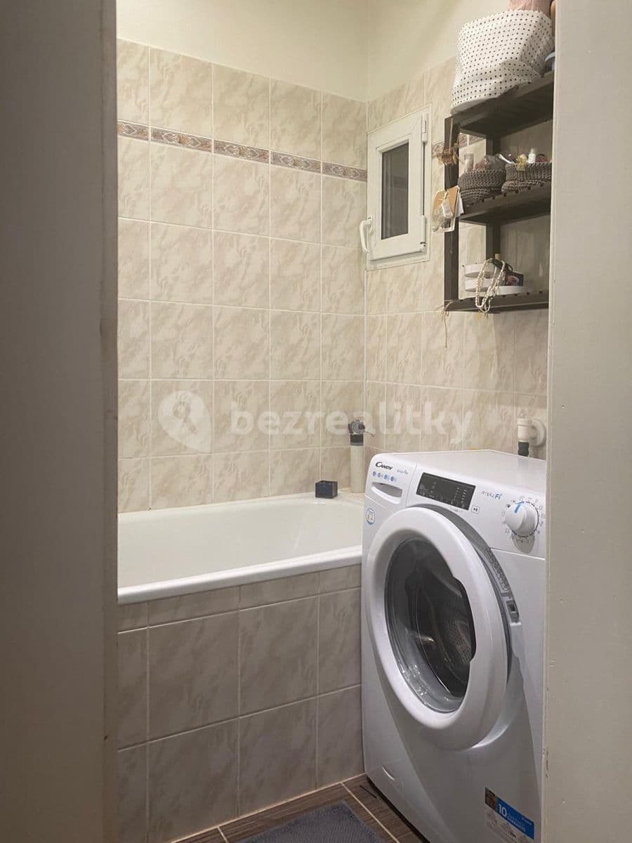 Prenájom bytu 2-izbový 54 m², Jeremenkova, Praha, Praha Prenájom bytu 2-izbový 54 m², Jeremenkova, Praha, Praha