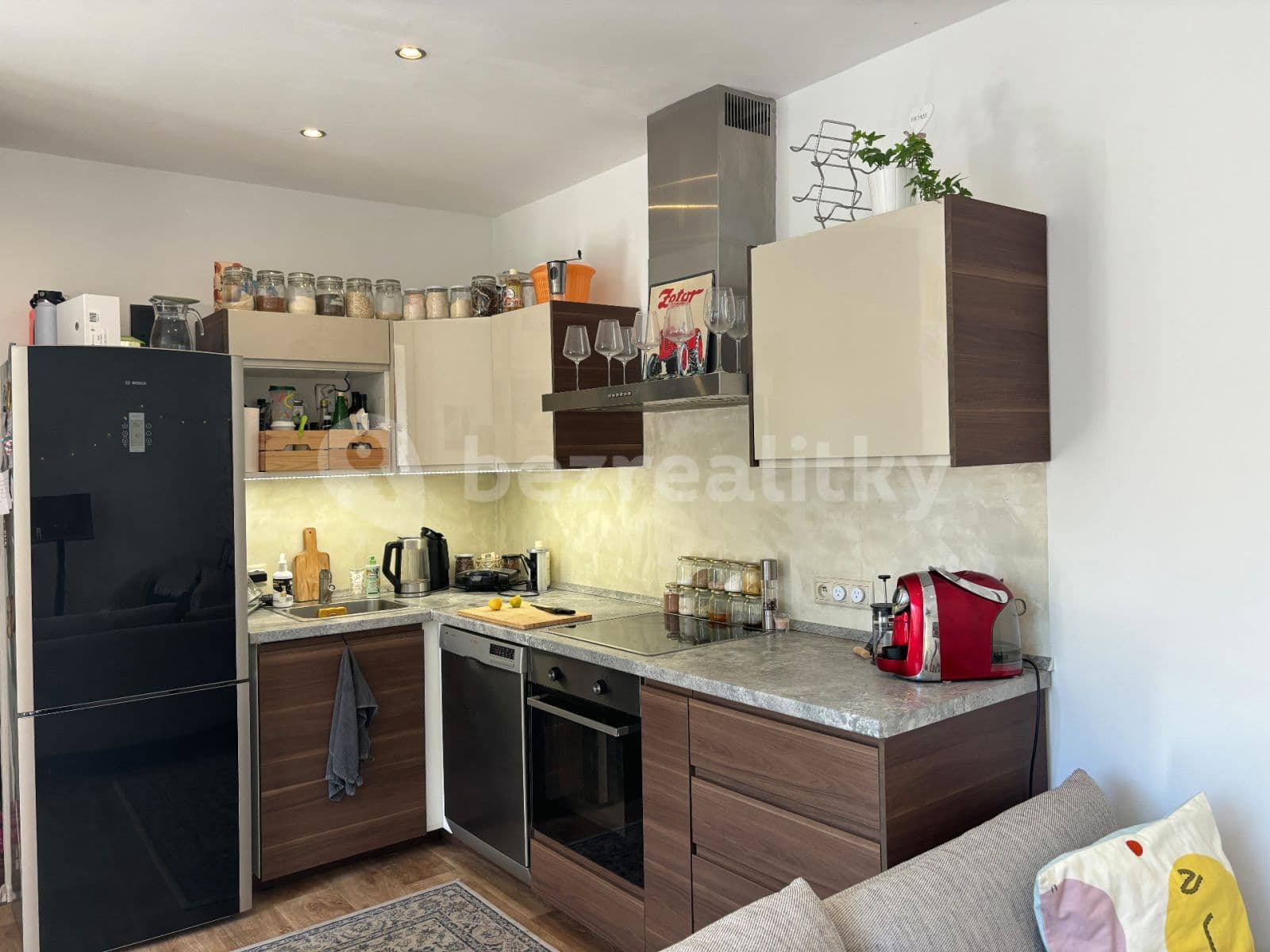 Prenájom bytu 2-izbový 54 m², Jeremenkova, Praha, Praha Prenájom bytu 2-izbový 54 m², Jeremenkova, Praha, Praha