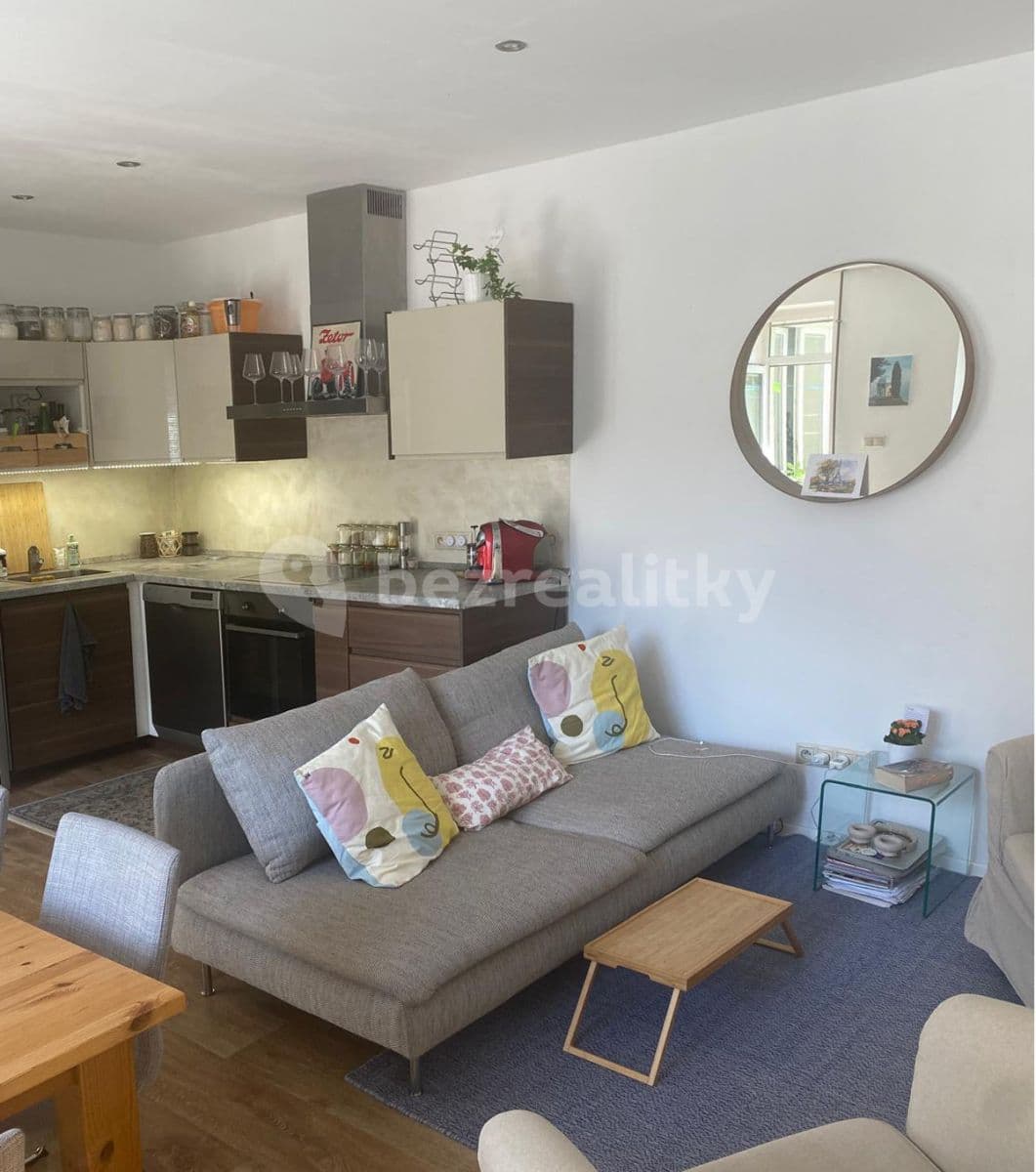 Prenájom bytu 2-izbový 54 m², Jeremenkova, Praha, Praha Prenájom bytu 2-izbový 54 m², Jeremenkova, Praha, Praha