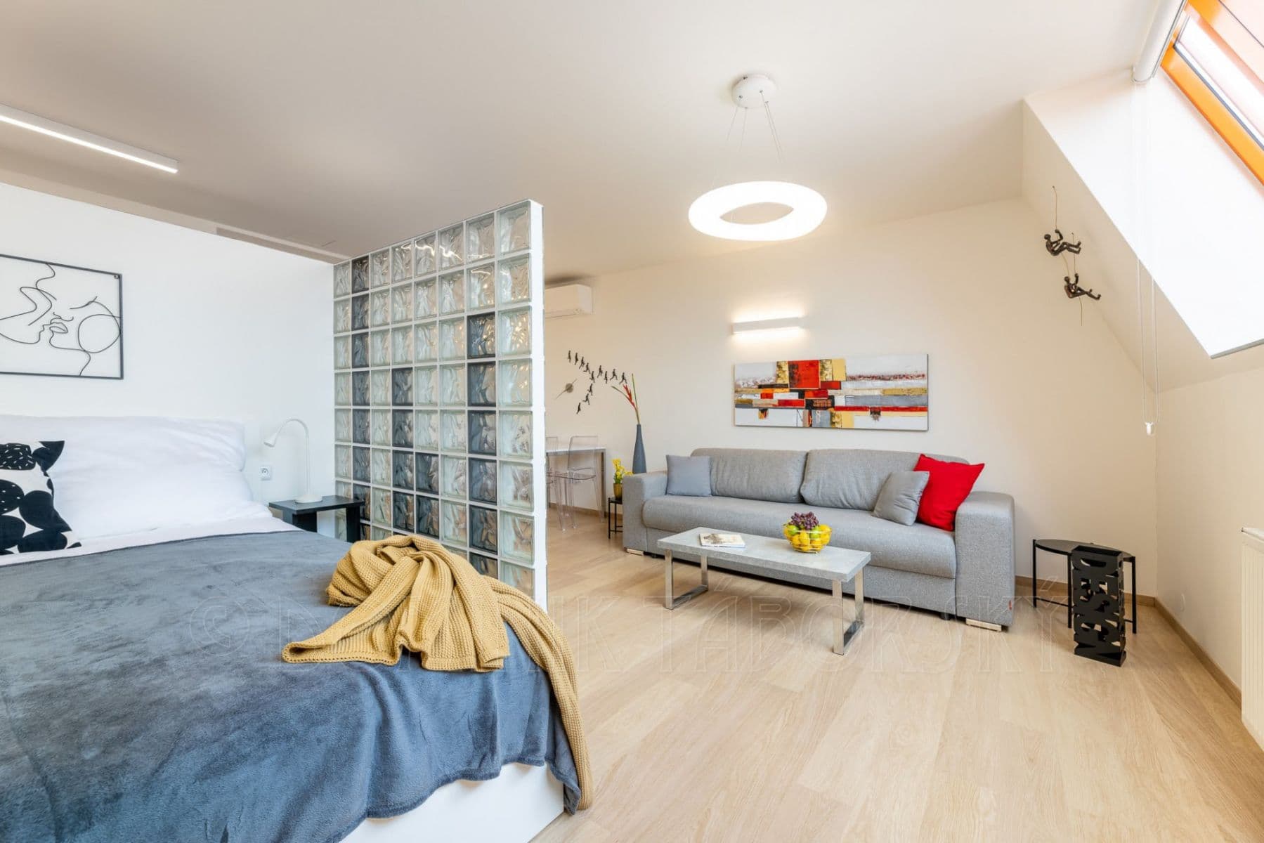 Prenájom bytu 45 m², Karlova, Praha, Praha Prenájom bytu 45 m², Karlova, Praha, Praha