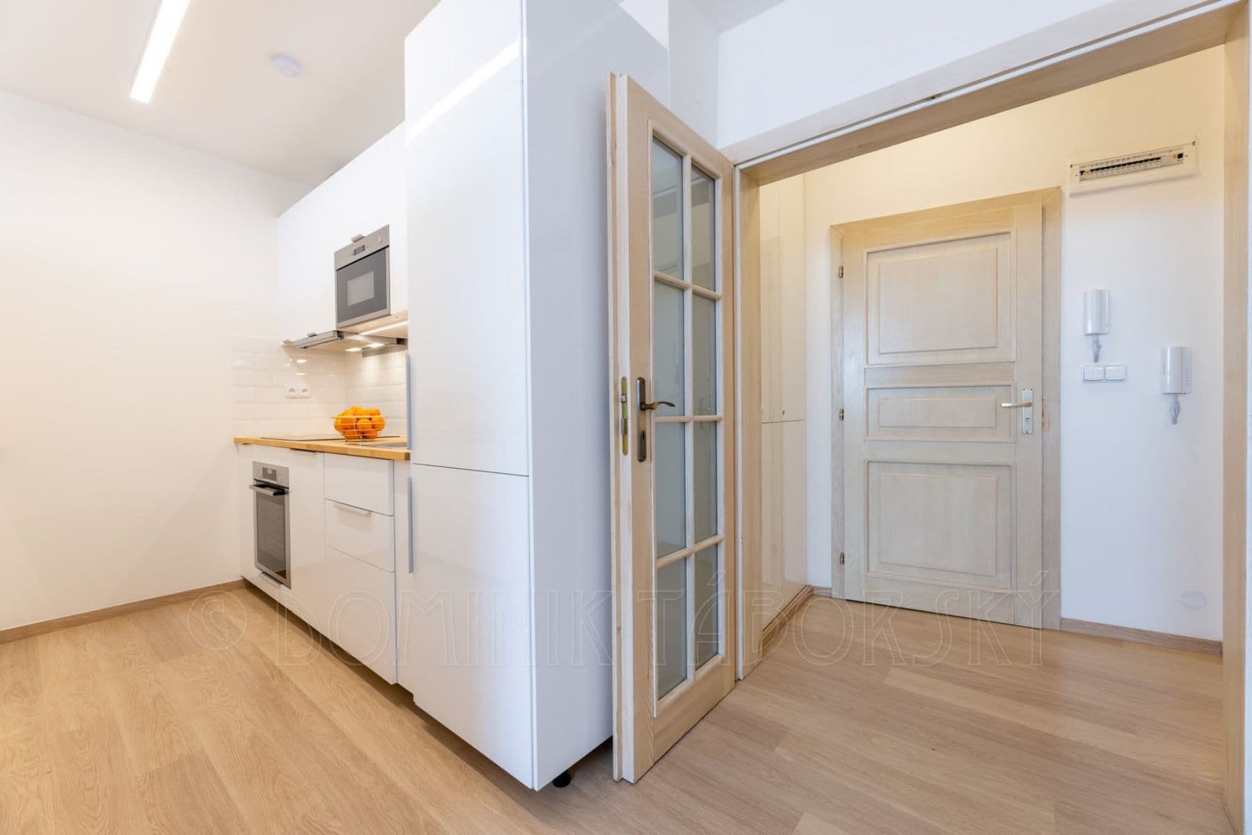 Prenájom bytu 45 m², Karlova, Praha, Praha Prenájom bytu 45 m², Karlova, Praha, Praha
