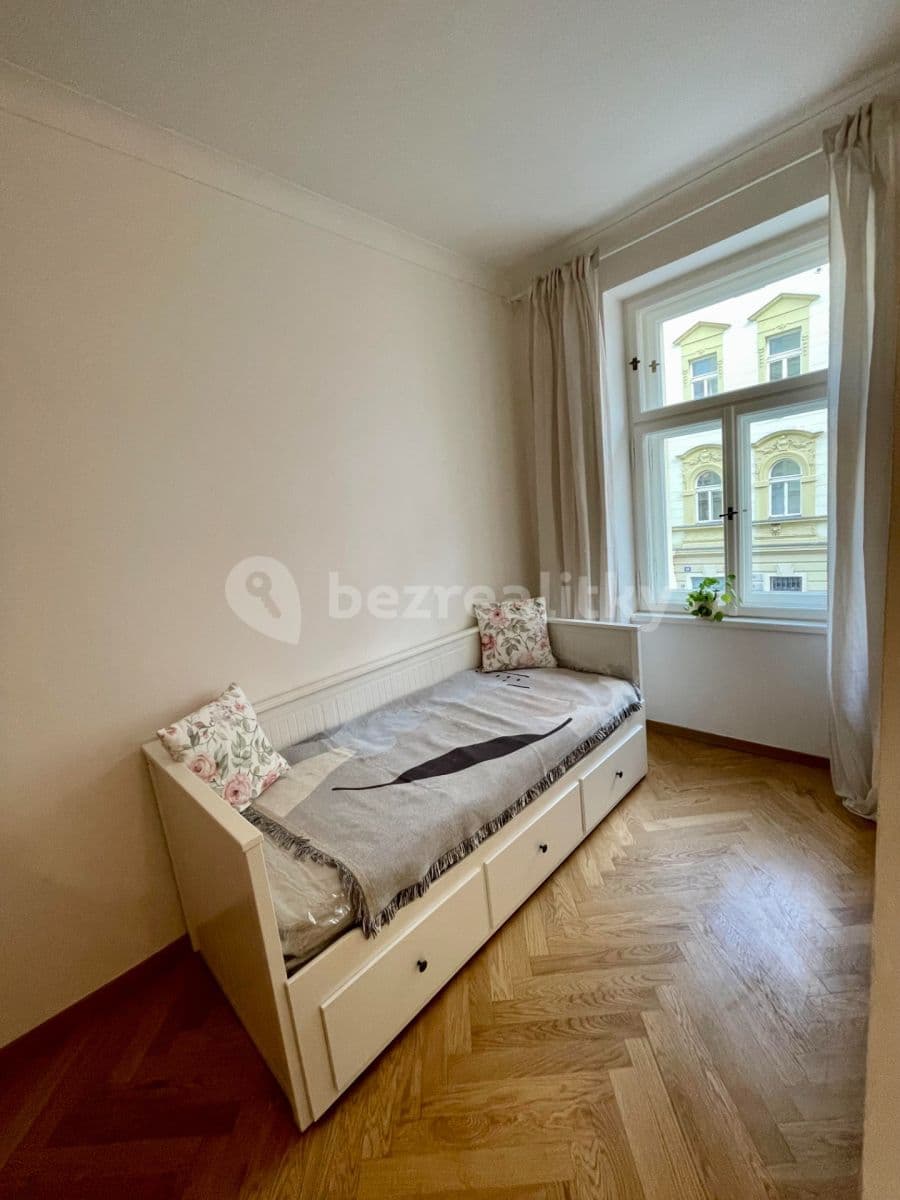 Prenájom bytu 1-izbový 27 m², Černomořská, Praha, Praha Prenájom bytu 1-izbový 27 m², Černomořská, Praha, Praha