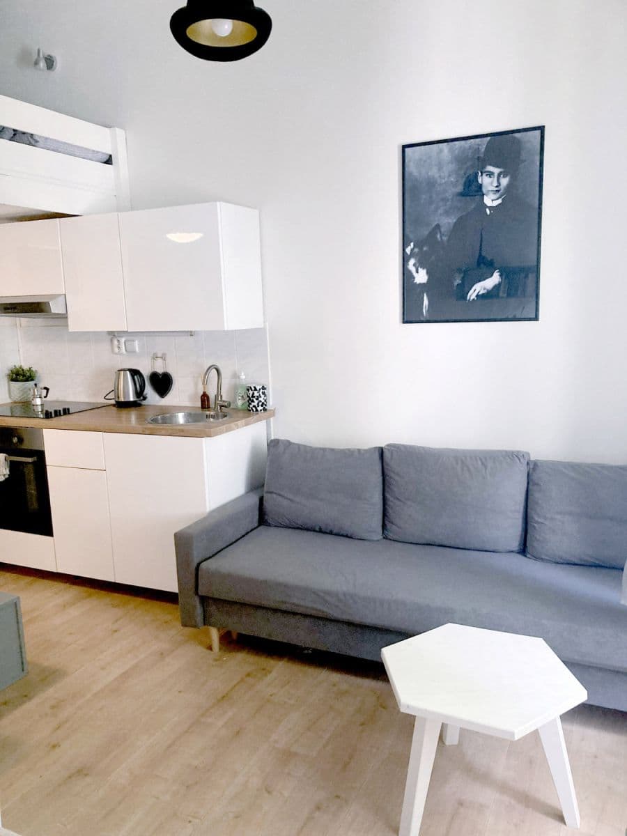 Prenájom bytu 21 m², Bulharská, Praha, Praha Prenájom bytu 21 m², Bulharská, Praha, Praha