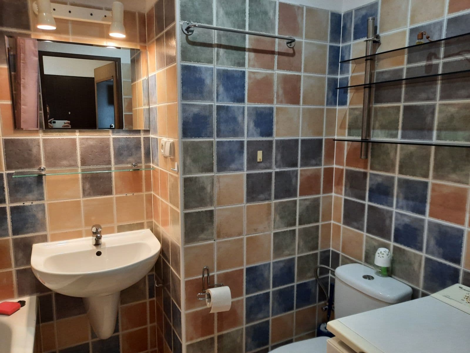 Prenájom bytu 1-izbový 27 m², Dubrovnická, Praha, Praha Prenájom bytu 1-izbový 27 m², Dubrovnická, Praha, Praha