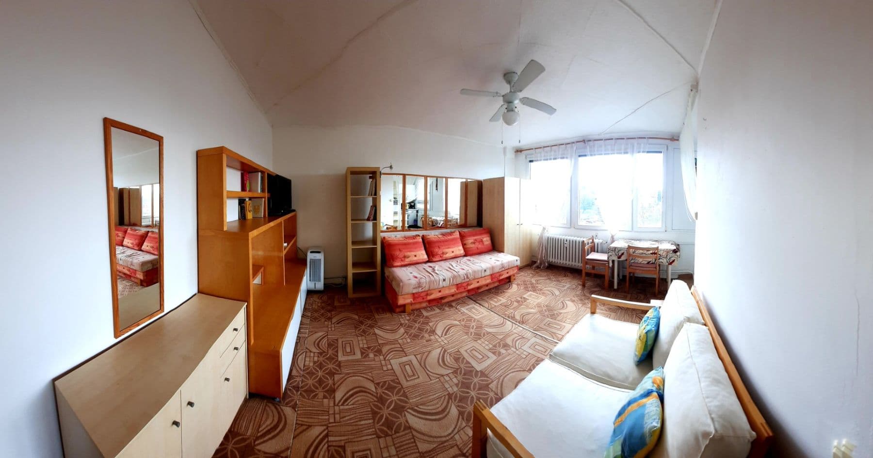 Prenájom bytu 1-izbový 27 m², Dubrovnická, Praha, Praha Prenájom bytu 1-izbový 27 m², Dubrovnická, Praha, Praha