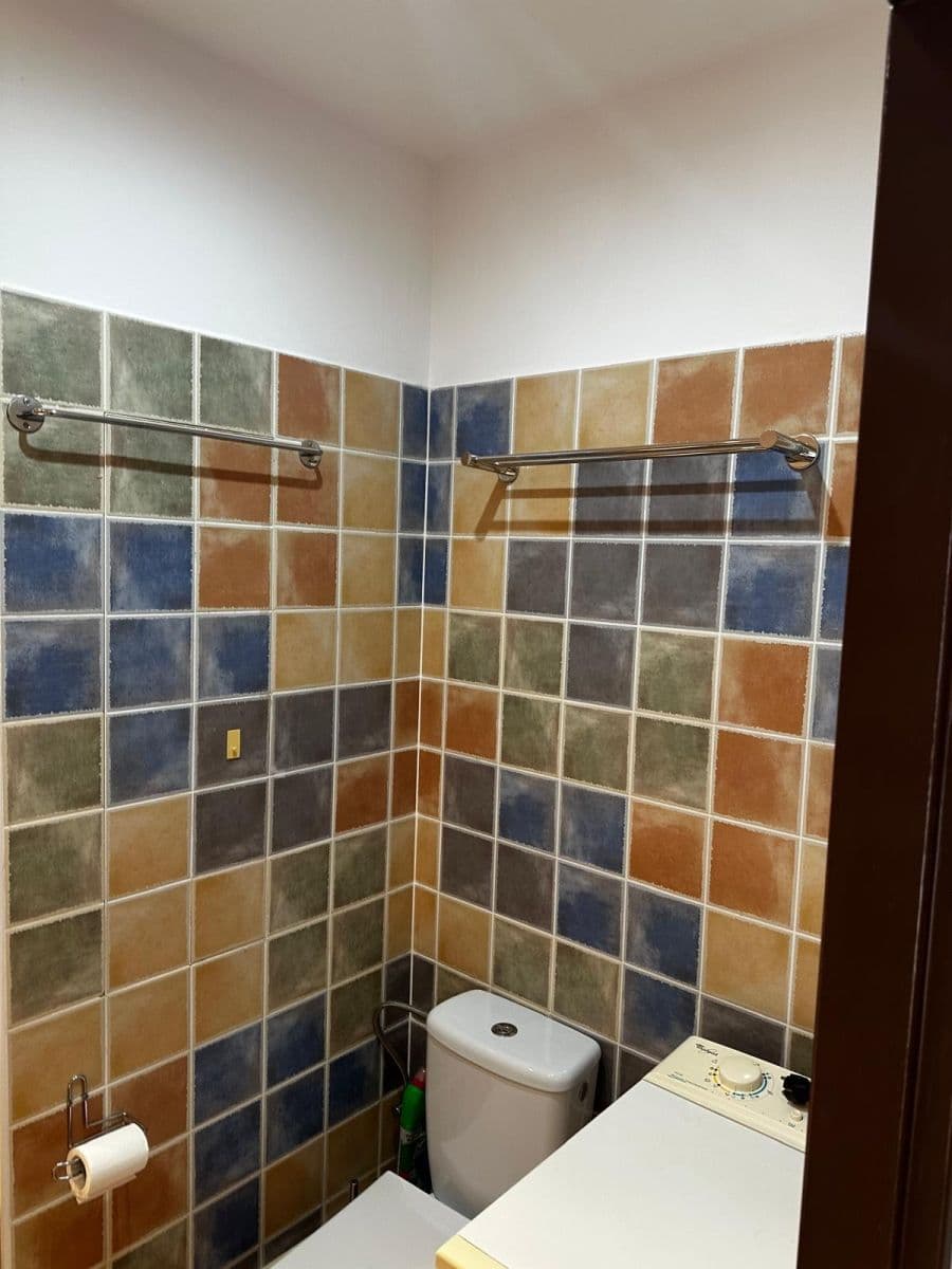 Prenájom bytu 1-izbový 27 m², Dubrovnická, Praha, Praha Prenájom bytu 1-izbový 27 m², Dubrovnická, Praha, Praha