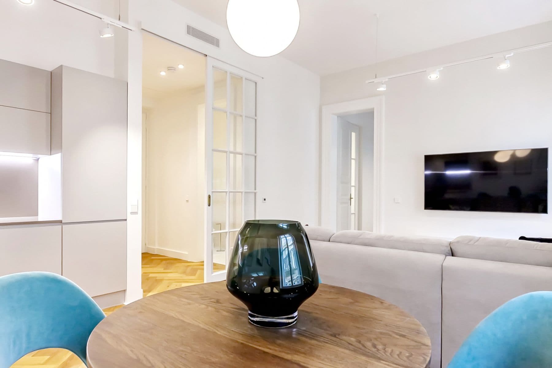 Prenájom bytu 60 m², Dlážděná, Praha, Praha Prenájom bytu 60 m², Dlážděná, Praha, Praha