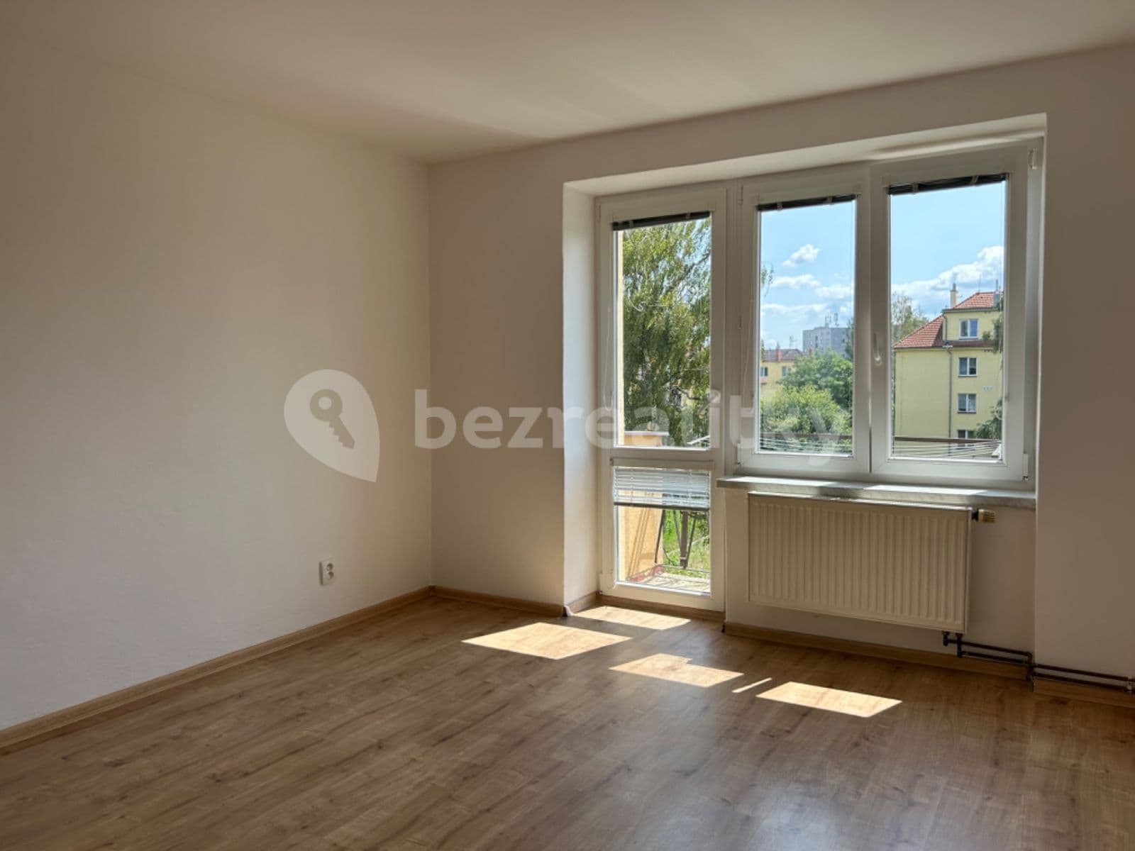 Prenájom bytu 2-izbový 58 m², Sakařova, Pardubice, Pardubický kraj Prenájom bytu 2-izbový 58 m², Sakařova, Pardubice, Pardubický kraj