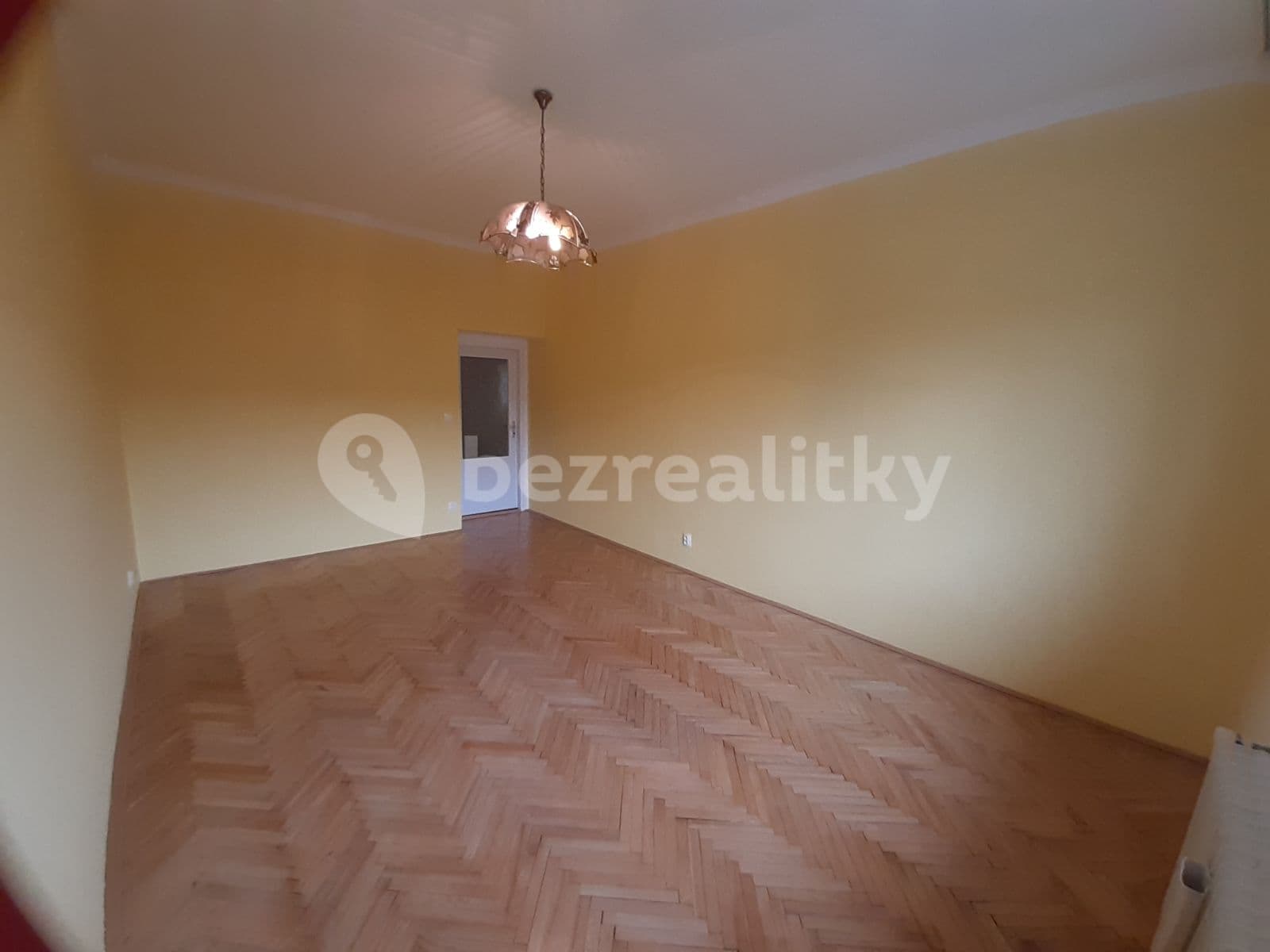 Prenájom bytu 4-izbový 96 m², Biskupcova, Praha, Praha Prenájom bytu 4-izbový 96 m², Biskupcova, Praha, Praha