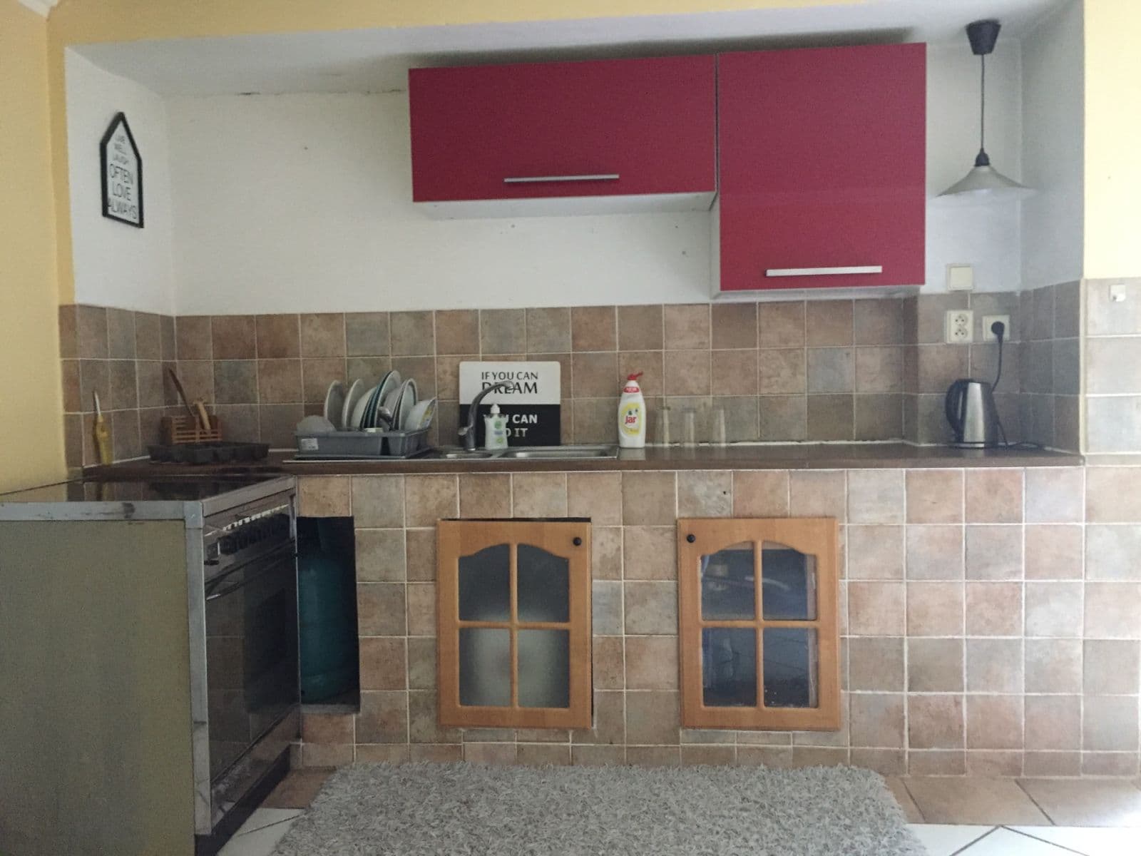 Prenájom bytu 1-izbový 55 m², Kyjevská, Nové Mesto, Bratislavský kraj Prenájom bytu 1-izbový 55 m², Kyjevská, Nové Mesto, Bratislavský kraj