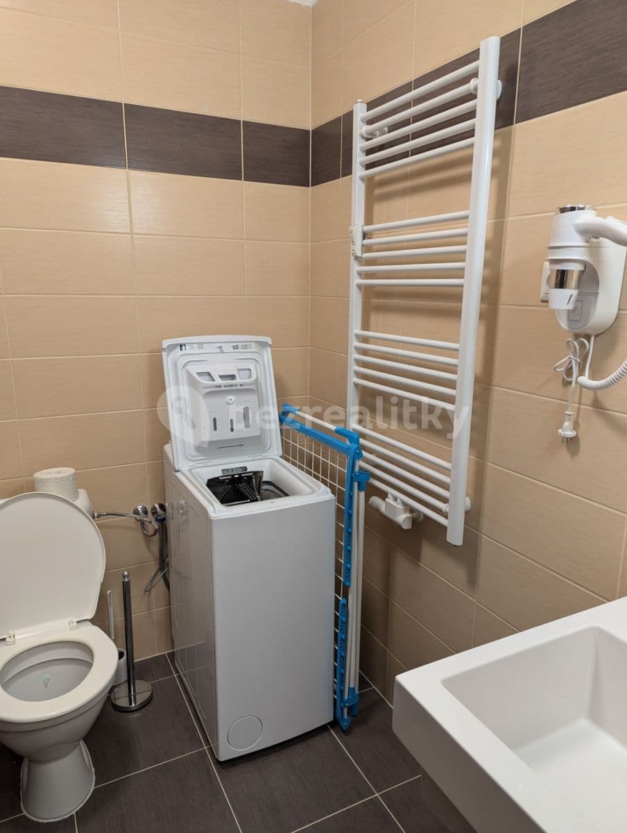 Prenájom bytu Garsoniéra 19 m², Suchdolské náměstí, Praha, Praha Prenájom bytu Garsoniéra 19 m², Suchdolské náměstí, Praha, Praha