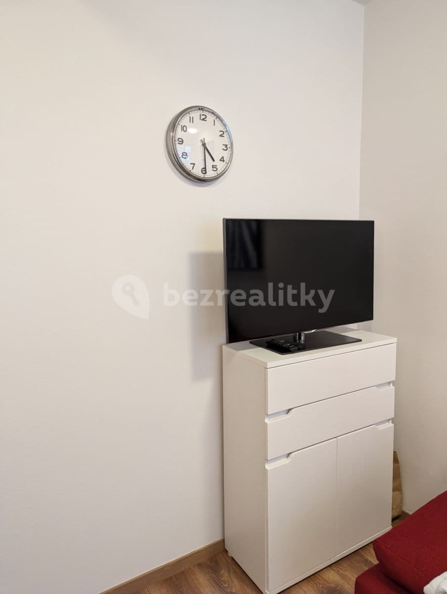 Prenájom bytu Garsoniéra 19 m², Suchdolské náměstí, Praha, Praha Prenájom bytu Garsoniéra 19 m², Suchdolské náměstí, Praha, Praha