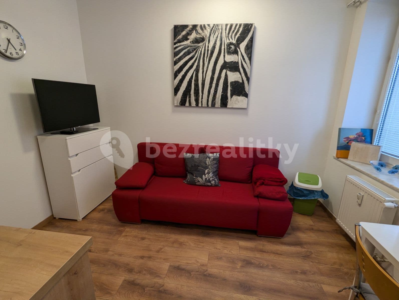 Prenájom bytu Garsoniéra 19 m², Suchdolské náměstí, Praha, Praha Prenájom bytu Garsoniéra 19 m², Suchdolské náměstí, Praha, Praha