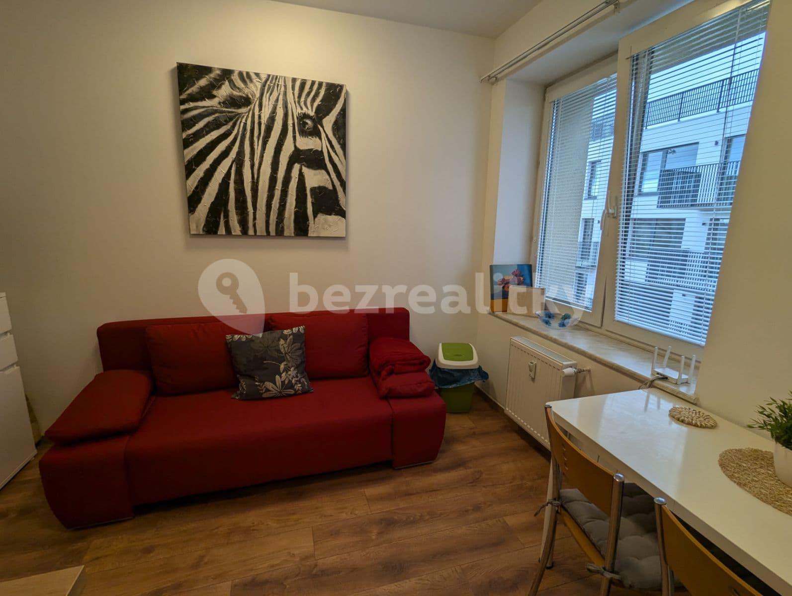 Prenájom bytu Garsoniéra 19 m², Suchdolské náměstí, Praha, Praha Prenájom bytu Garsoniéra 19 m², Suchdolské náměstí, Praha, Praha
