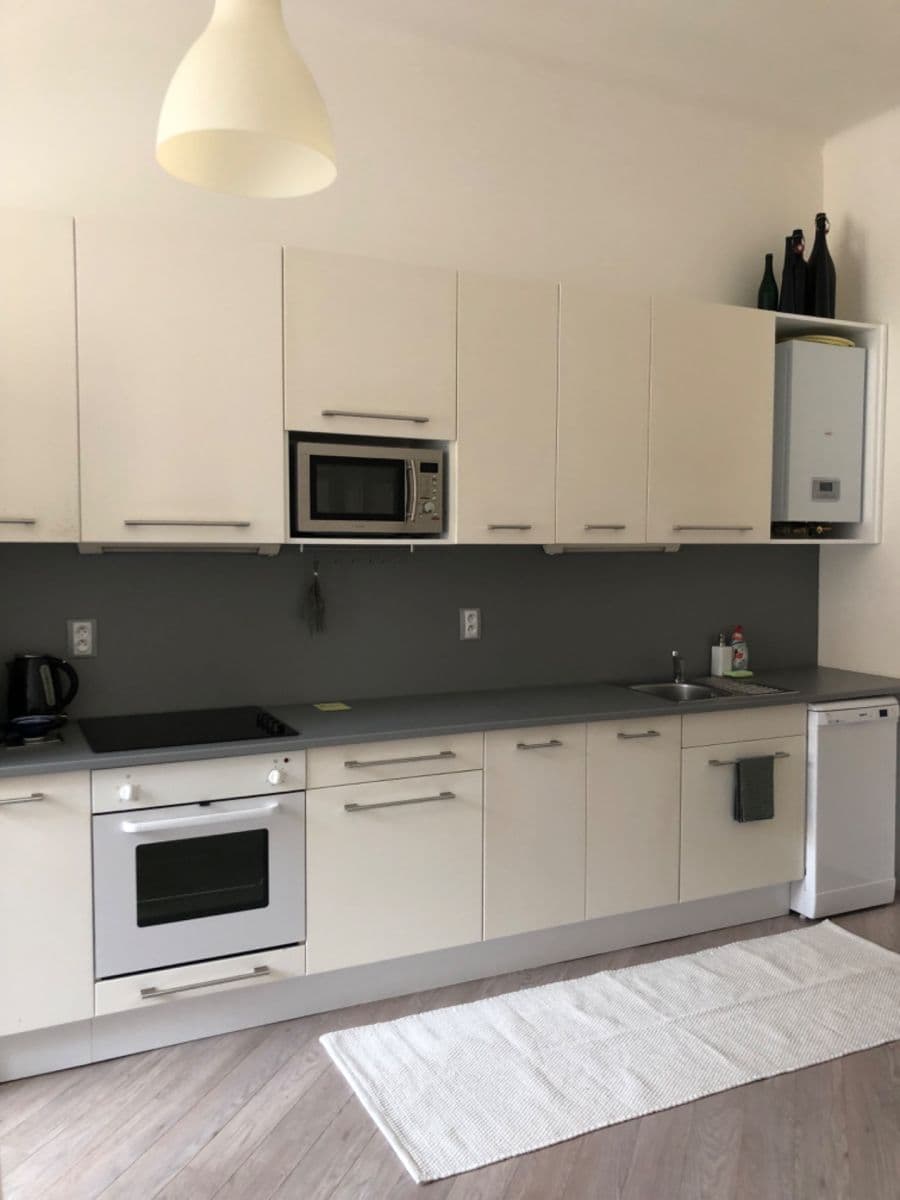 Prenájom bytu 2-izbový 43 m², Na Bělidle, Praha, Praha Prenájom bytu 2-izbový 43 m², Na Bělidle, Praha, Praha