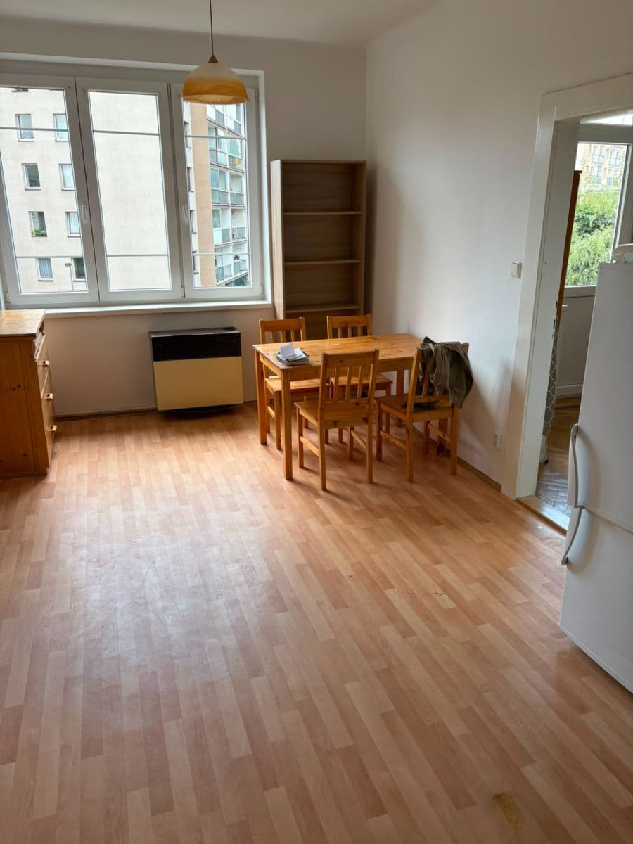 Prenájom bytu 2-izbový 46 m², U Kněžské louky, Praha, Praha Prenájom bytu 2-izbový 46 m², U Kněžské louky, Praha, Praha