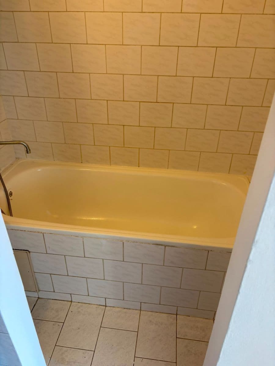 Prenájom bytu 2-izbový 46 m², U Kněžské louky, Praha, Praha Prenájom bytu 2-izbový 46 m², U Kněžské louky, Praha, Praha